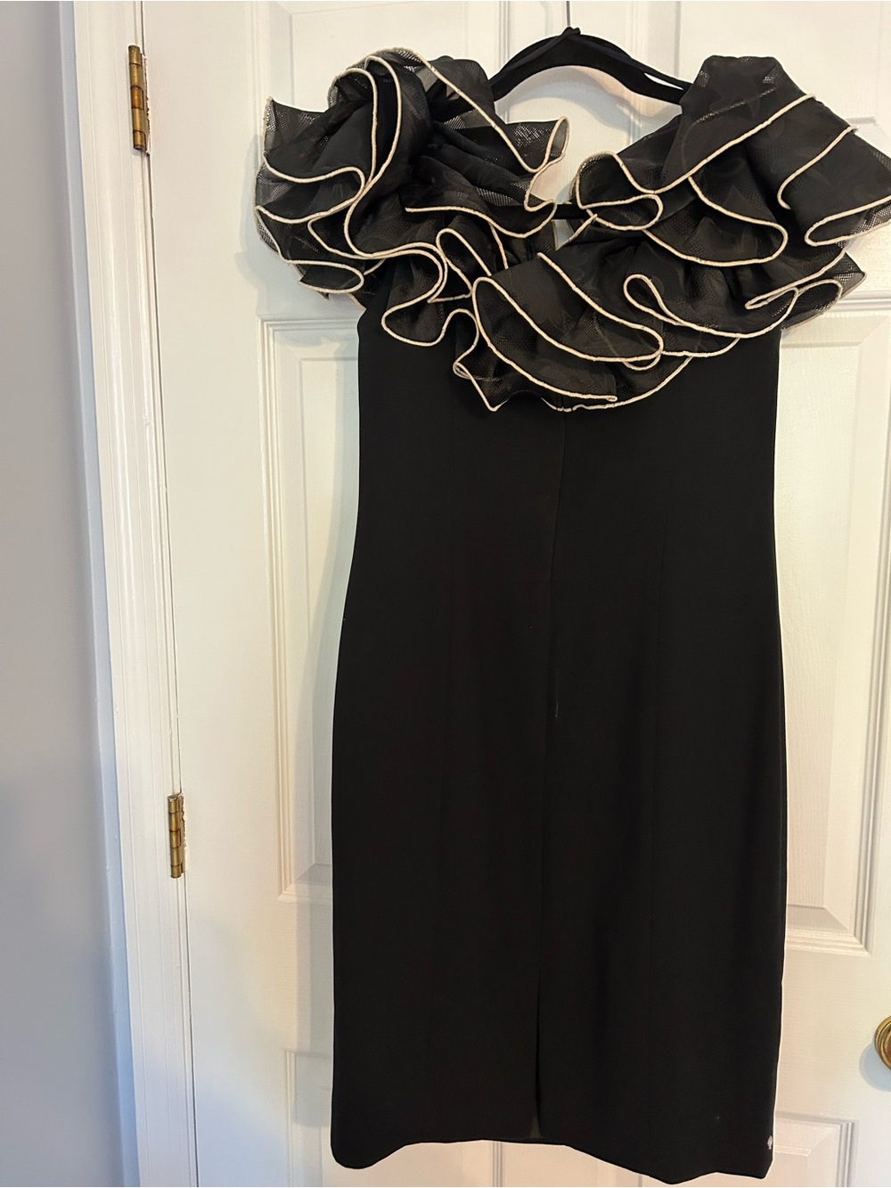 Warren Petites at Saks Fifth Avenue Vintage Black Dress with Ruffle Neckline - Picture 4 of 7